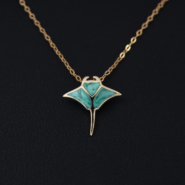 Gold Plated Sterling Silver Manta Ray Necklace, Ocean Animal Pendant, Enamel Inlay Jewelry, Sea Life Gift for Her, Manta Ray Pendant