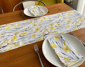 Chemin de table et serviettes jonquilles \ Décoration de table de Pâques, 192 x 32 cm, coton, conçu, imprimé et fait main au Royaume-Uni - Jonquilles jaunes