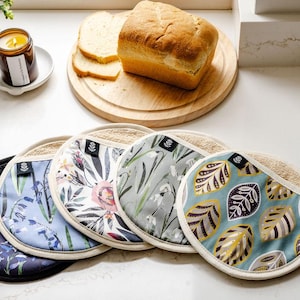 Agarraderas para ollas / Manopla de cocina para horno / Agarrador de ollas / Regalo de inauguración de casa / Flores / Hojas / Azul / Turquesa / Rosa / Verde / Rojo / Hecho a mano en el Reino Unido.