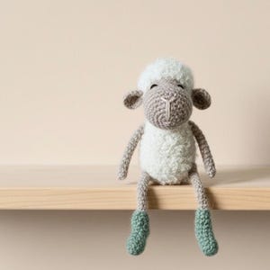 Wzór na szydełkową owcę dla dziecka w formacie PDF