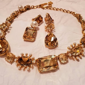 Oscar de la Renta signed luxury crystal necklace and earrings set. Red or yellow