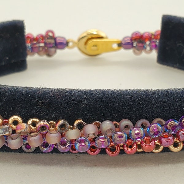Spiral Beaded Bracelet, gold, wine, purple, 5-bead peyote spiral of 8-0 seed beads, closure is a trailer hitch clasp in gold finish