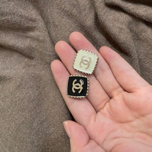 20mm-Square Veritable vintage  Chanel buttons