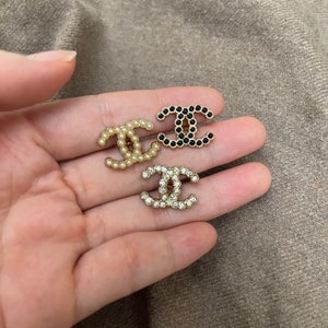 19*14mm-Veritable vintage  Chanel buttons