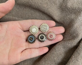 16mm-Veritable vintage  Chanel buttons