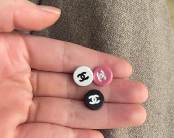 15mm/11mm-Mini vintage  Chanel buttons