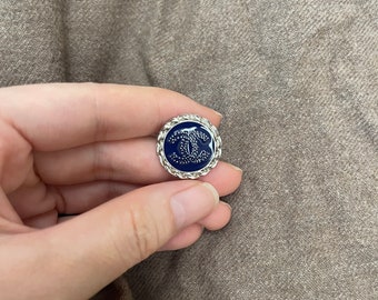 20mm-Blue Veritable vintage  Chanel buttons
