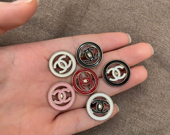 20mm/24mm-Veritable vintage  Chanel buttons