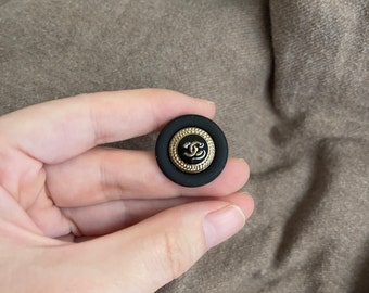 23 mm-zwarte echte vintage Chanel-knopen