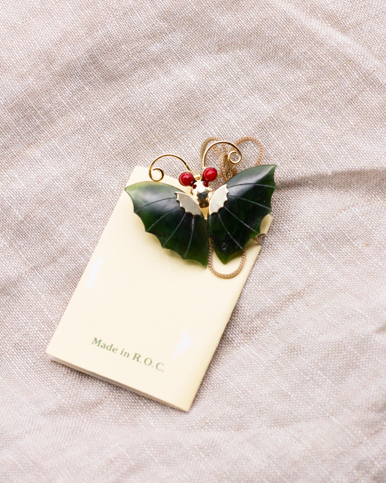Jade Dynasty Butterfly Brooch Pendant, Green Jade Style Wings, Gold ...