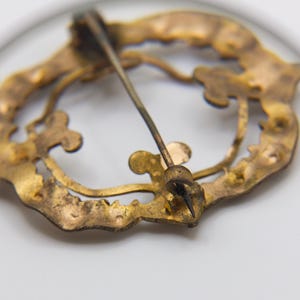 RARE | Antique Victorian Floral Wreath Brooch | Art Nouveau Gilt Brass Pin | Edwardian Openwork Flower Brooch image 8