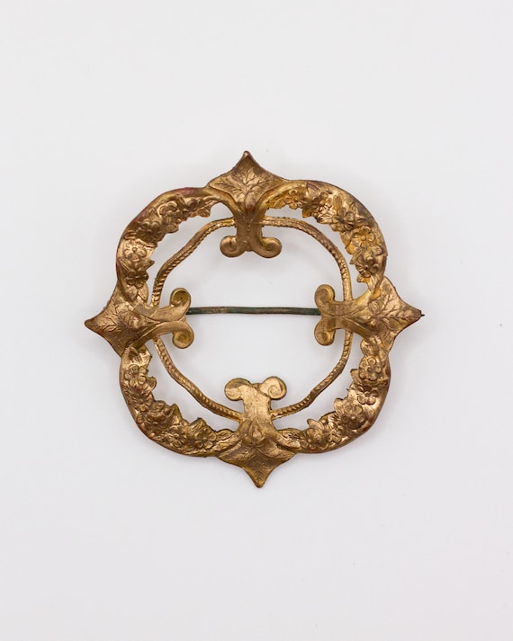 RARE | Antique Victorian Floral Wreath Brooch | Art Nouveau Gilt Brass Pin | Edwardian Openwork Flower Brooch
