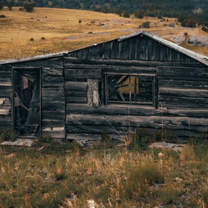 Rustic Mountain Cabin, Rustic Photography, Rustic Home Decor, Colorado Rockies Photography, Fall Photography, Old Cabin Photo, Rustic Prints