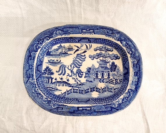 Blue and white willow pattern mini platter