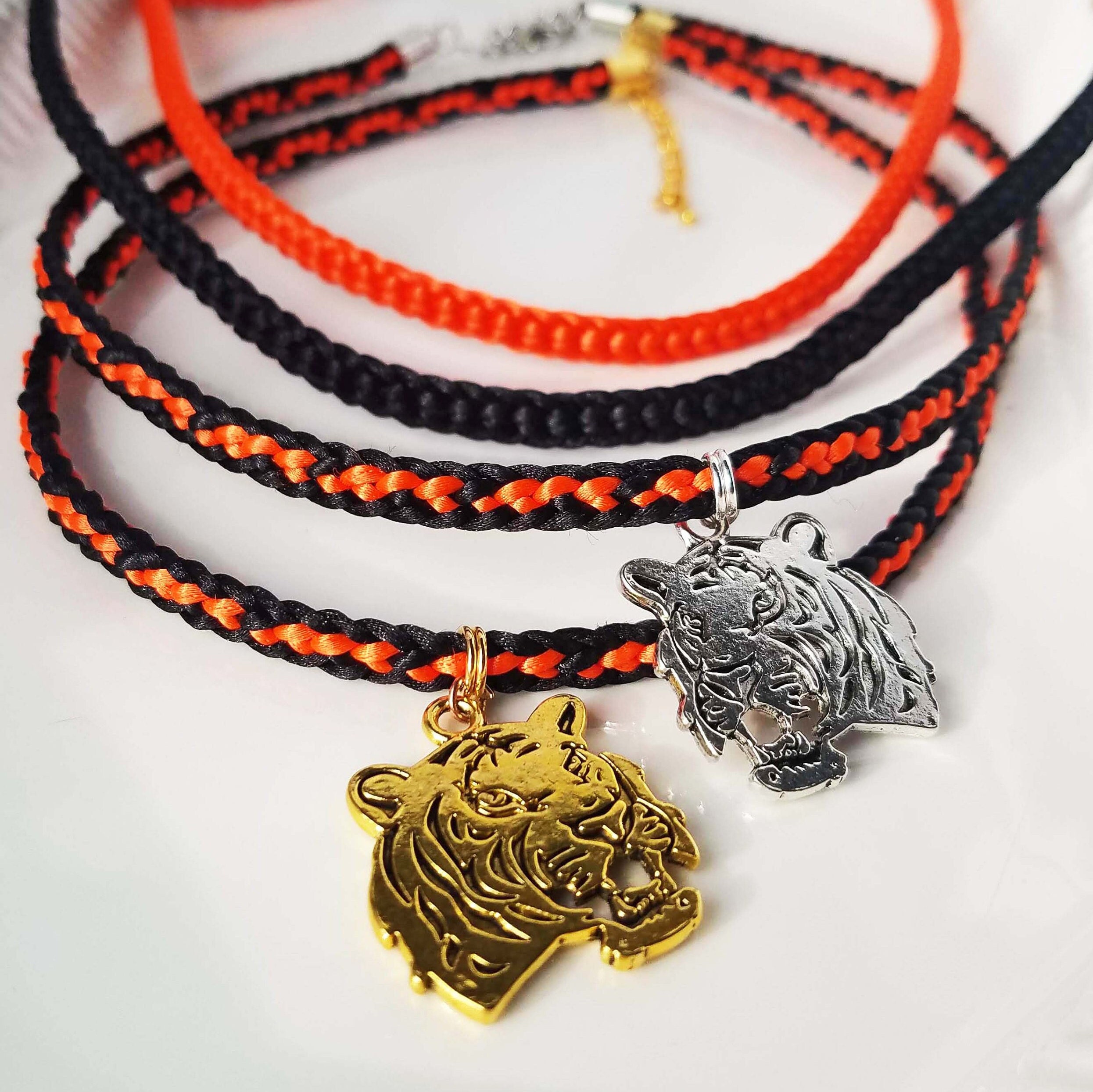 Cincinnati Bengals Katzenhalsband Aus Satin – NFL-lizenziert, Verstellbar, Mit Klingel | Zeige Dein Team-Spirit!