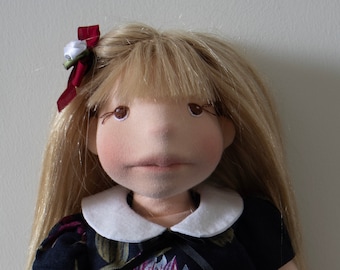 Muñeca Waldorf, inspirada en Waldorf, muñeca de arte de fibra natural, Lara 18” (46 cm)