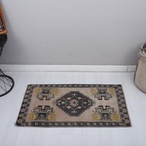 Turkish Mini Rug, Oushak Door Mat, 2x3 Anatolian Rug, 2x3 Door Mat Rug, Door Mat, 2x3 Mini Rug, Turkish Rug, Vintage Mini Rug,Wool Rug,24343
