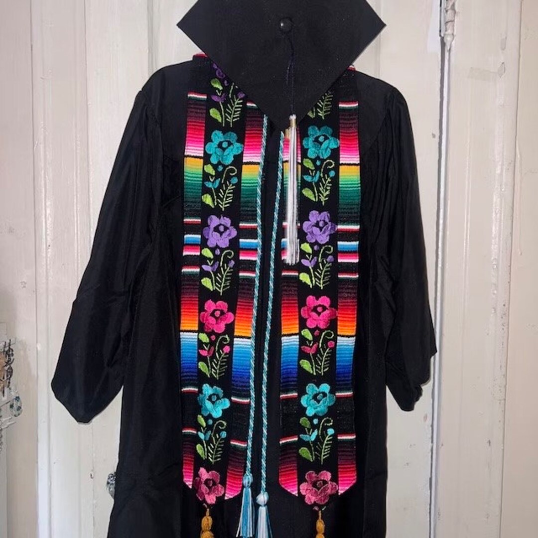 Mexican Robe Hand Embroidered Flowers/mexican Sarape Graduation Stole - Etsy