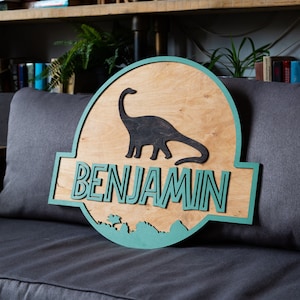 Dinosaurier Wandschild Kinderzimmer Namensschild Namensschild Dschungel Kinderzimmer Deko Jurassic Park Schild Jungen Namensschild Baby Shower Dinosaurier Thema