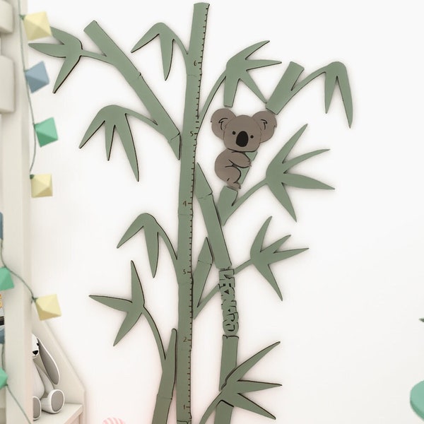 Décoration de pépinière de chambre de Koala mignon de thème de jungle, art de mur de bambou, diagramme de croissance en bois fait sur commande, diagramme de taille d'enfants, premier cadeau d'anniversaire