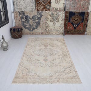 5x9 Vintage Turkish Oushak Rug: Wool Anatolian Bohemian Rug