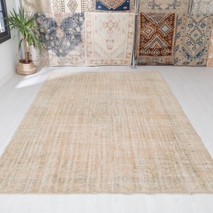 7x10 Vintage Turkish Oushak Rug: Soft Wool & Cotton