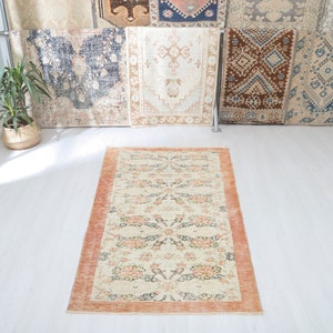 Alfombra suave 4x6, alfombra turca 4x6, alfombra de sala de estar, alfombra vintage de Turquía, alfombra antigua, alfombra vintage, alfombra de Anatolia, alfombra natural, alfombra descolorida, alfombra boho, 4107