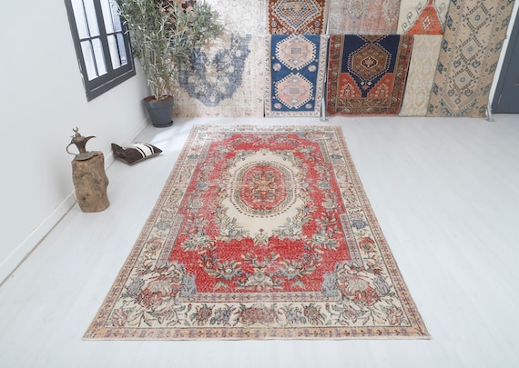 Handgefertigter Oushak Teppich 250x300: Roter Handgewebter Türkischer Teppich