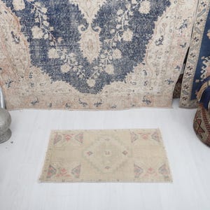 Vintage Turkish Oushak Mini Rug: 2.7 x 1.5 ft Wool Accent Rug