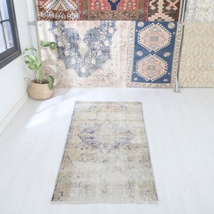 Vintage Turkish Oushak Rug: Small Neutral Anatolian Area Rug (3x7 ft)