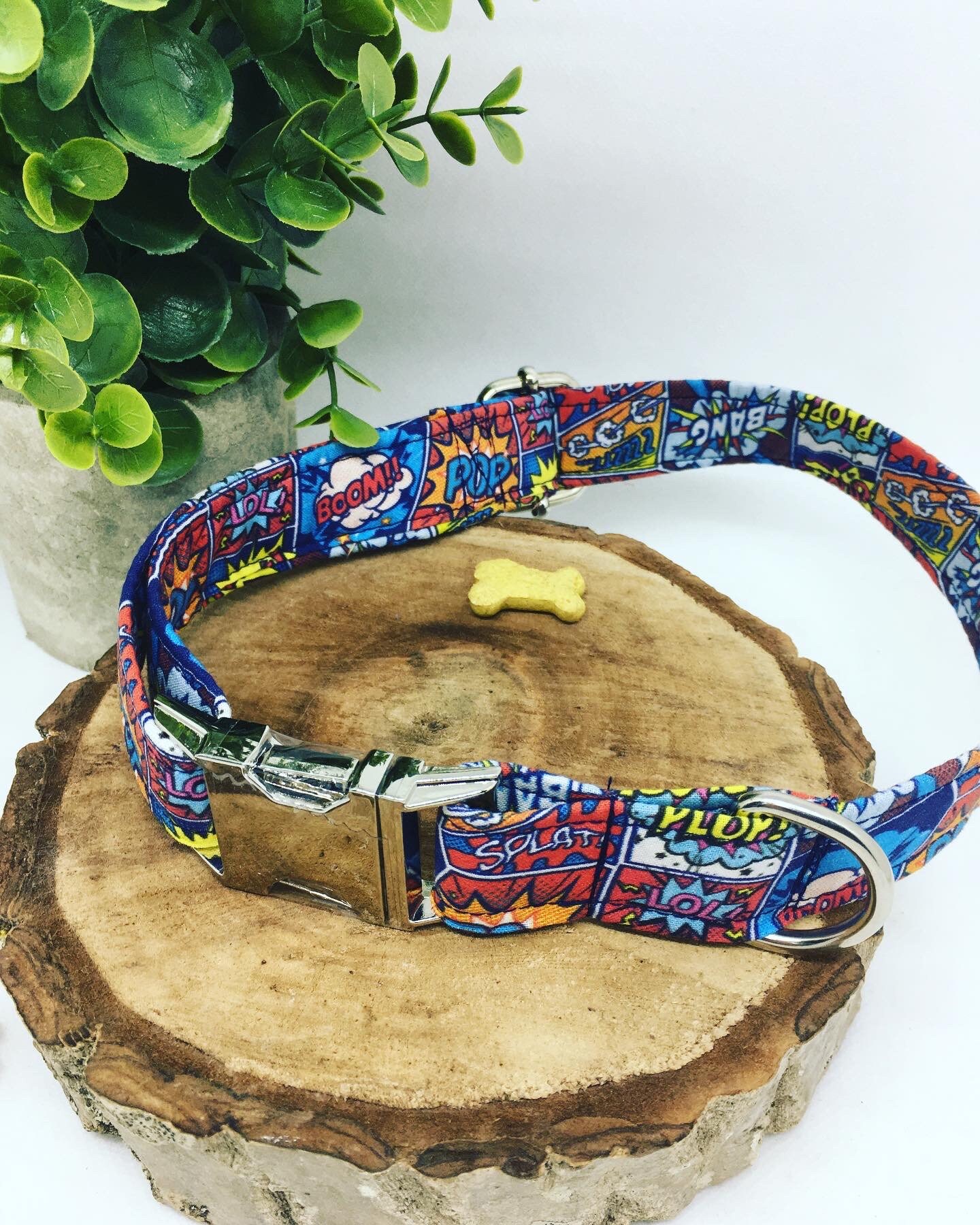 Collier Chien Fait Main Bande Dessinee