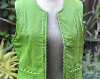 Womens green leather vest Ms. Maxima sz M