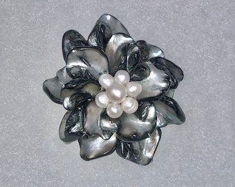 Baroque freshwater mother of pearl seashell floral brooch One of a kind flower pin birthday women gift for her Mothers day gift for mom