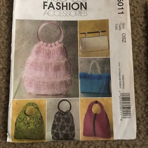 McCalls 5011 Fashion Accessories Handbags, Pocketbooks, Totes Bags, Shoulder Bag Uncut sewing pattern