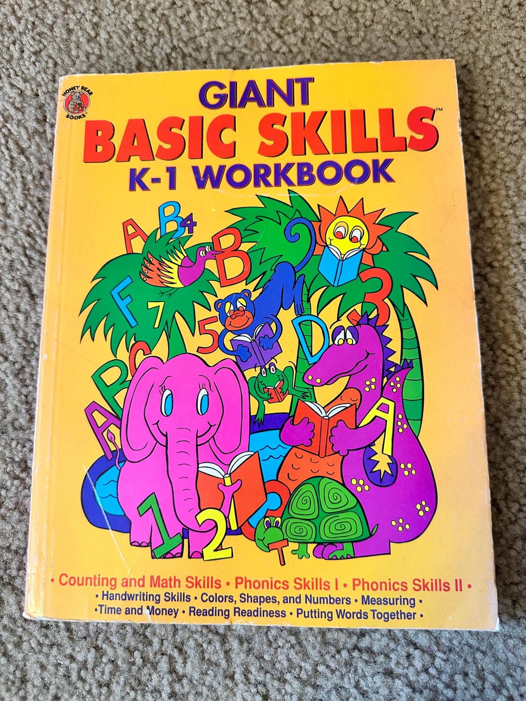 Giant Basic Skills K-1 Workbook Counting Math Skills Phonics ...