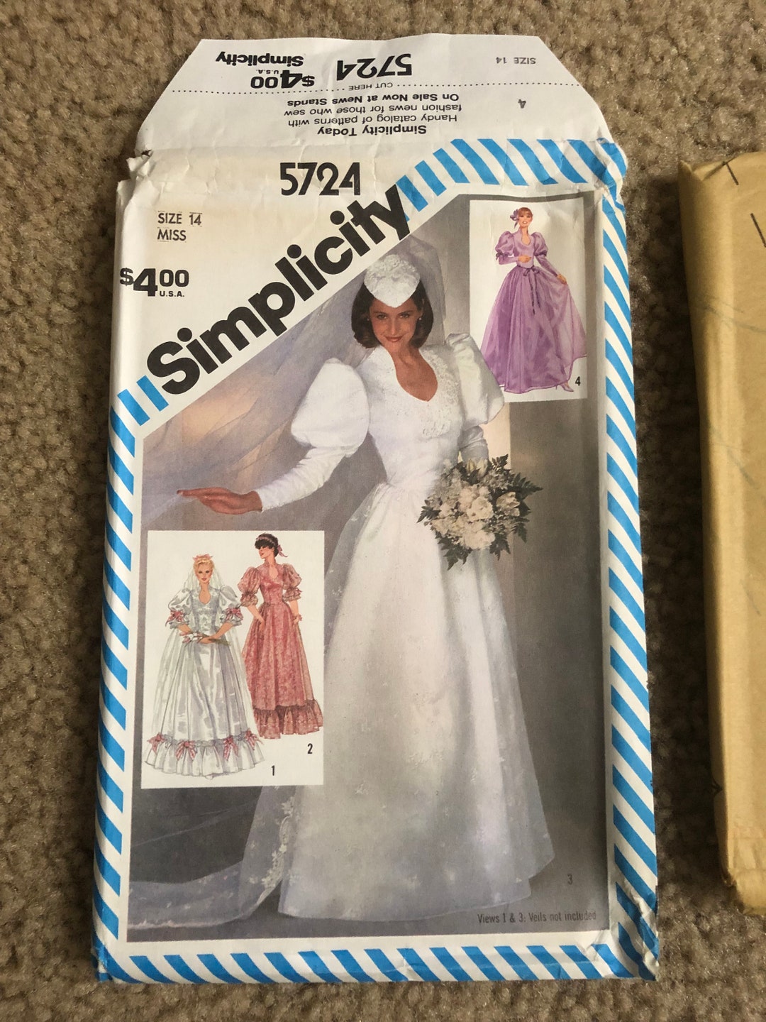 Simplicity 5724 Lined Brides Bridesmaids Dress and Detachable Train ...
