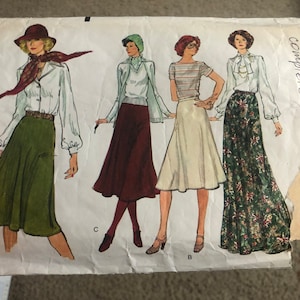 Vogue 9311 Misses fitted & flared skirt sz waist 25 Used Complete women vintage sewing pattern