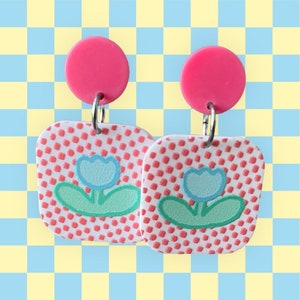 Pink and white checkered flower earrings, 80s inspired, pink studs, hypoallergenic