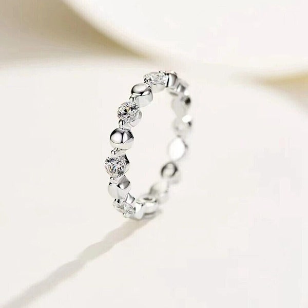 Hermosa banda minimalista de eternidad completa, banda de diamantes de boda, diamante de talla redonda de 1,10 quilates, oro blanco de 14 k, anillo de compromiso, regalo para mujeres