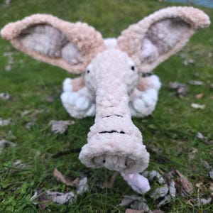Schema amigurumi all'uncinetto di Arlo l'Aardvark