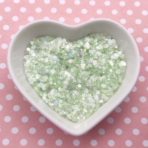 Mélange de paillettes épaisses pastel opalescentes, Vert clair irisé, Fournitures en résine, Décorations pour ongles scintillantes, Fournitures créatives, Fournitures slime