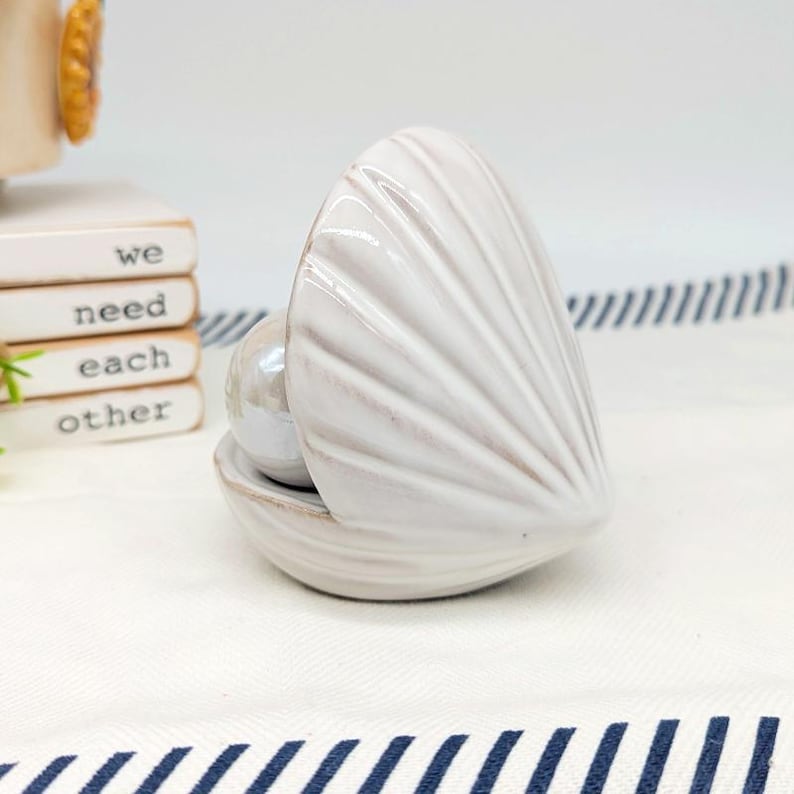 Coastal Pearl in Shell Salt Pepper Shaker Set - Etsy UK