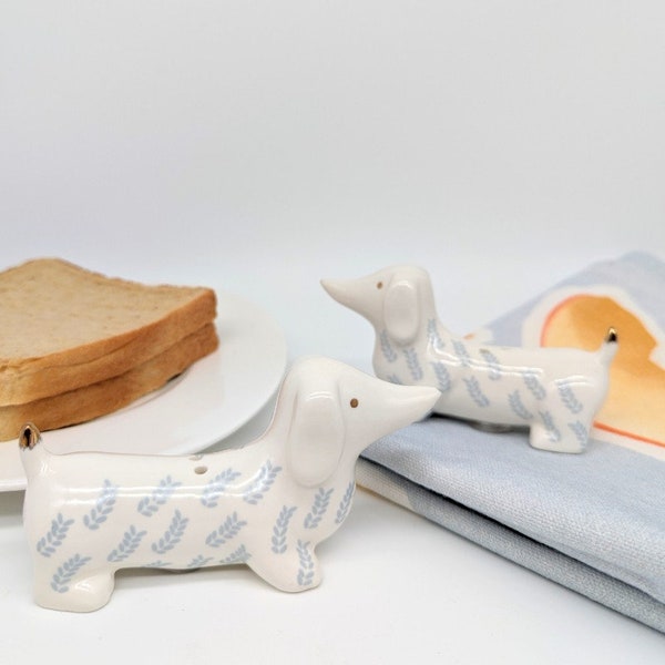 Ceramic Dachshund Dog Salt and Pepper Shaker Set | Dog Gifts | Animal Gifts |