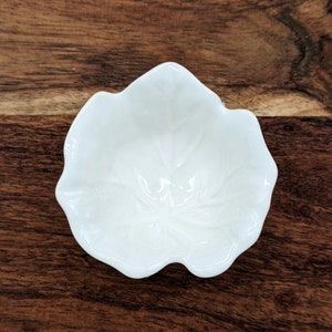 White Ceramic Leaf Trinket Dish Bowl, 8cm