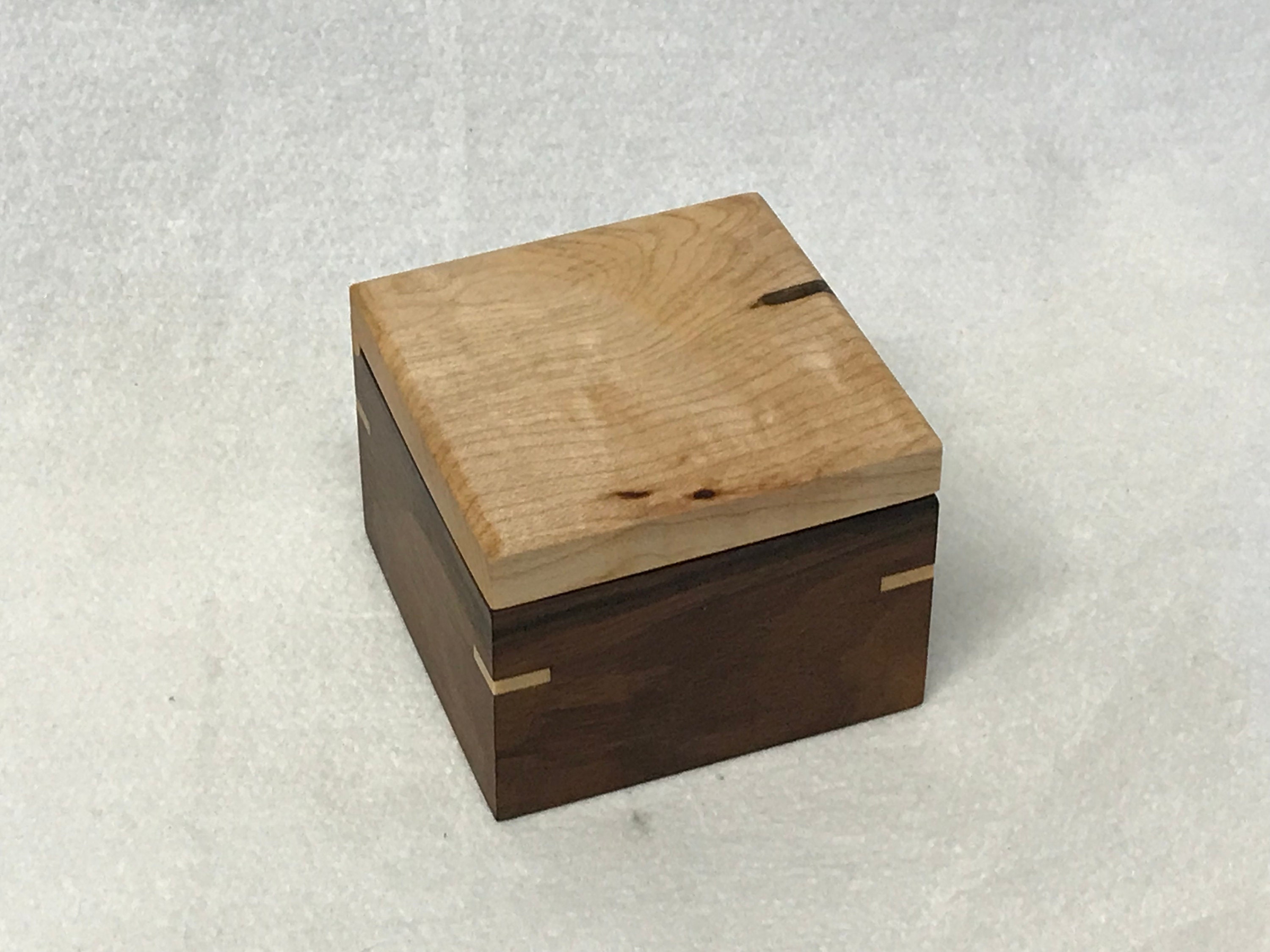 Caja de recuerdos de madera con tapa, caja de almacenamiento de madera  rubia Catchall, tesoro y caja de regalo para el hogar, cajas decorativas  con