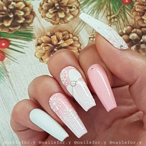 Christmas pink harmony, Christmas press on nails, cute snowflakes, pink Christmas nails, winter nails, festive nails party nails, white nails image 1