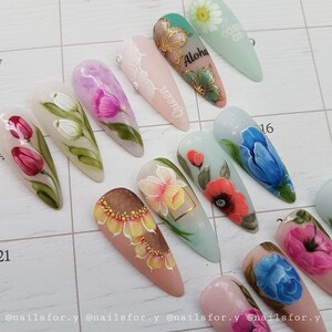 Replacement nails,accent nails,hand-painted flowers nails,luxury press on nails,floral nails,bridal nails,wedding nails,summer flowers nail