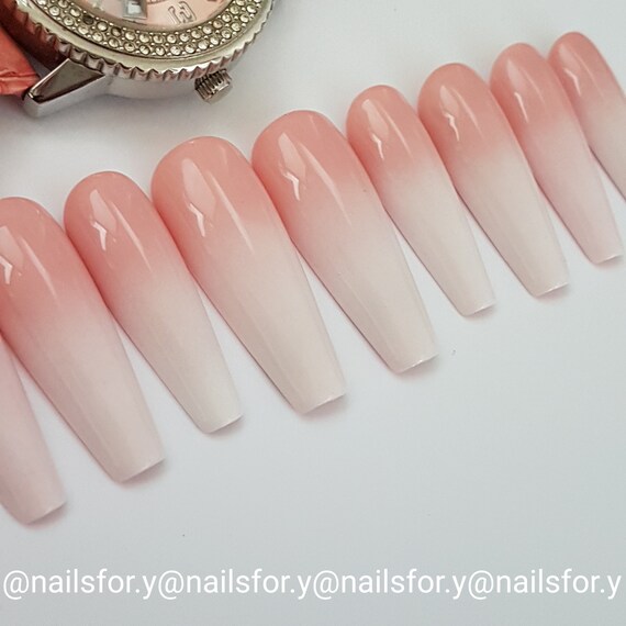 Press on nails.. the perfect Babyboomer .. Wedding nails,Bridal nails,pink nails, ombre