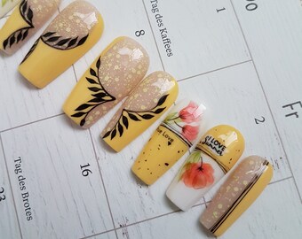 Summer floral white and yellow nails,multicolored nail Design, available in different colours,hand-painted nails,summer mood press on nails