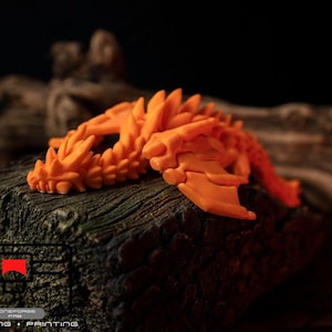 Beweglicher 3D gedruckter Drache mit Flügeln und beweglichem Kiefer